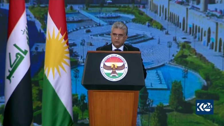 Kurdistan Region Interior Minister Reber Ahmed speaks on behalf of Prime Minister Masrour Barzani during a ceremony for the late Firsat Sofi, Erbil, Nov. 19, 2020. (Photo: Kurdistan 24)