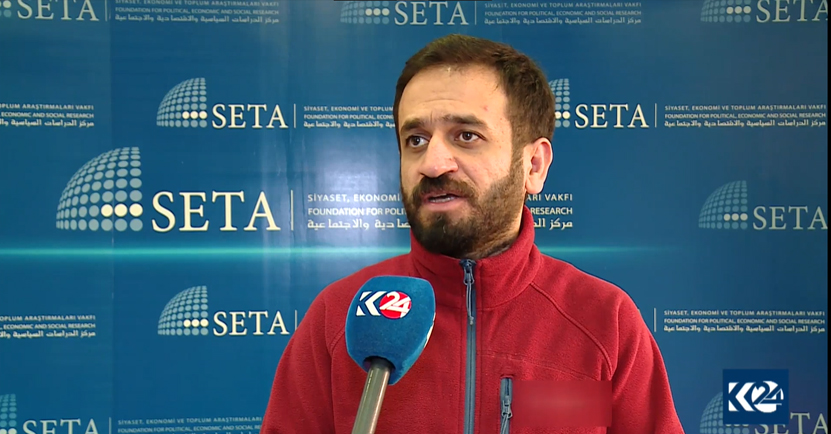 Can Acûn, Pisporê Rojhilata Navîn û Stratejiyê