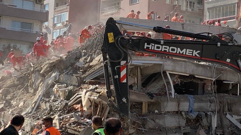 Hejmara qurbaniyên erdheja Izmirê gihîşt 58 kesan 