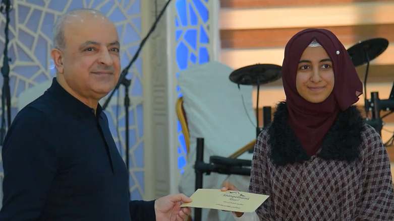 خەڵاتکردنی قوتابییە یەکەمەکان لە رواندز