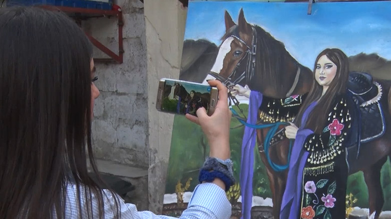 پێشانگەی شێوەکاری لە دینارتە 