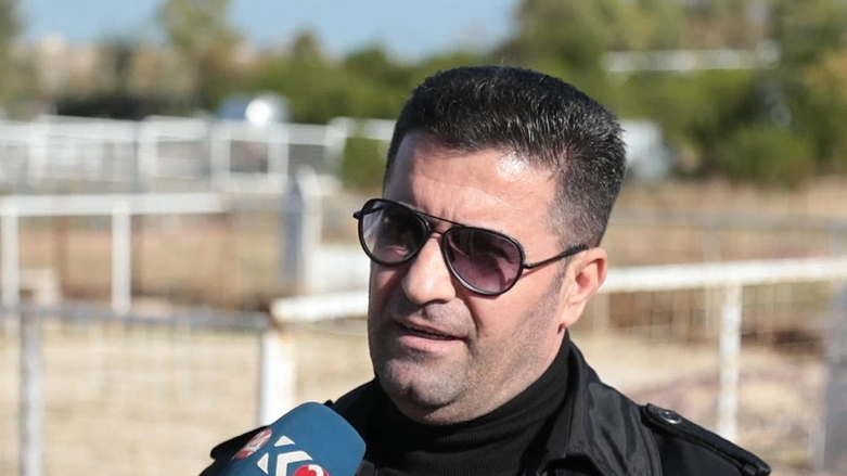 کڕین و فرۆستن بە زەوی گۆڕستانەکان