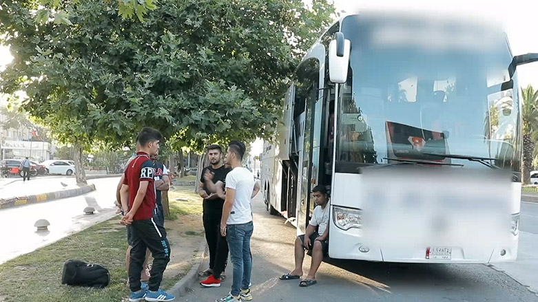 چیرۆکی پەنابەران و مامەڵەی قاچاخچییەکان لەگەڵیاندا