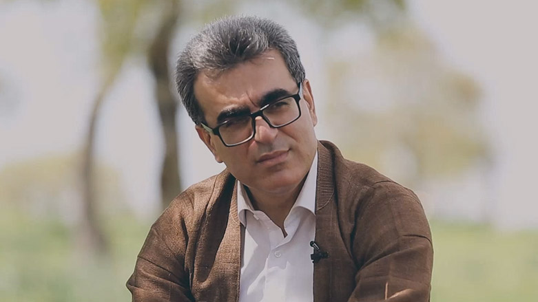 سوارەی ئێڵخانی زادە