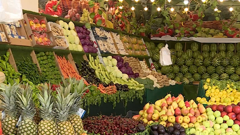 بازاڕی سەوزە و میوە لە سلێمانی