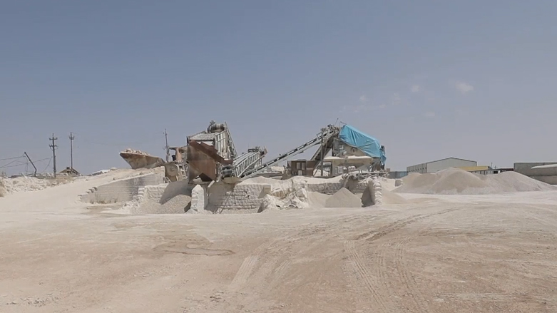 تۆز و خۆڵی کارگەکانی کەسارە و پیسبوونی ژینگە