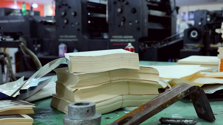 بۆچی بە لێشاوێکی فراوان کتێبەکان بۆ چاپکردن دەبرێنە دەرەوەی وڵات؟