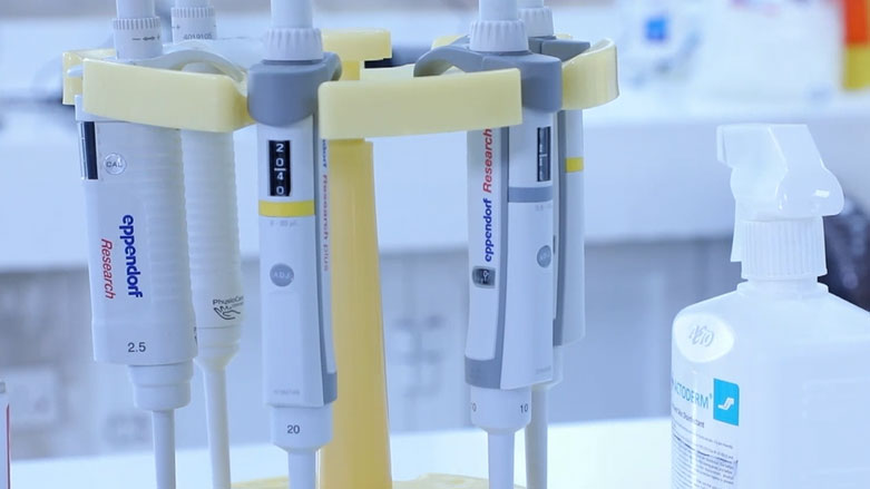 پشکنینی ڤایرۆسی کۆرۆنا