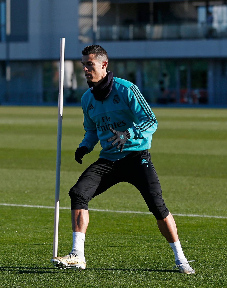 کریستیانۆ رۆناڵدۆ لە راهێنانەکانی ئەمڕۆدا