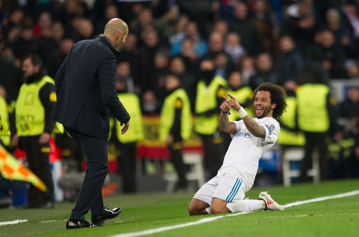 زینەدین زیدان و مارسیلۆ دوای تۆمارکردنی گۆڵی سێیەم