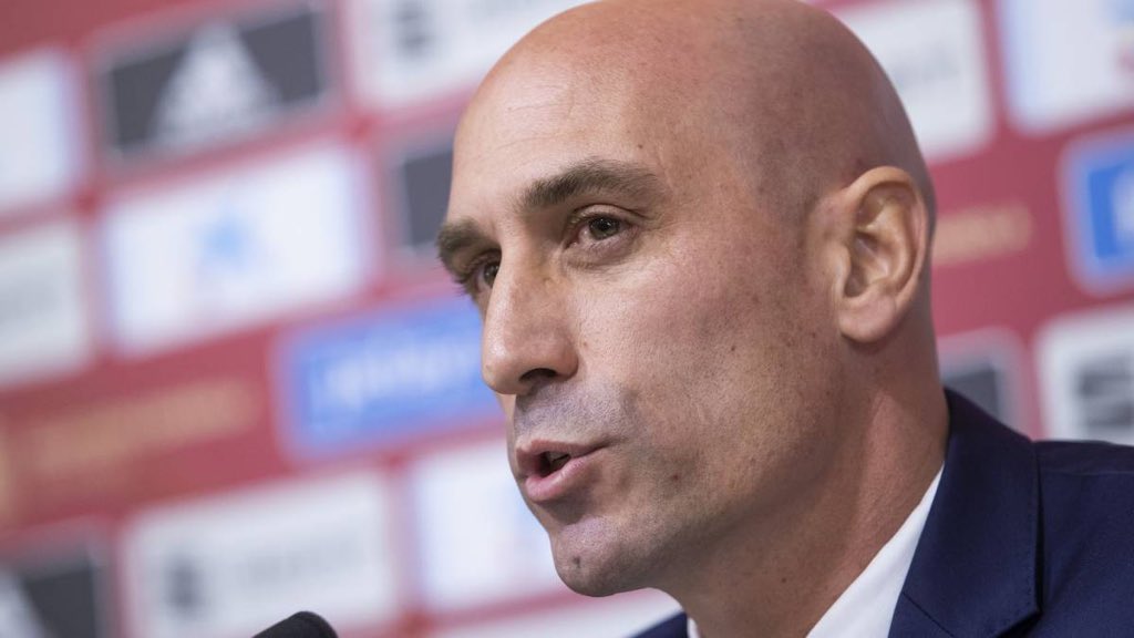 لویس روبیالێس سەرۆکی فێدراسیۆنی تۆپی پێ ئیسپانیا 