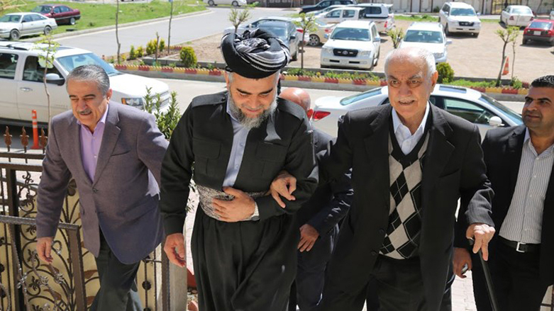 Goran ve Komel hükümetten çekildi
