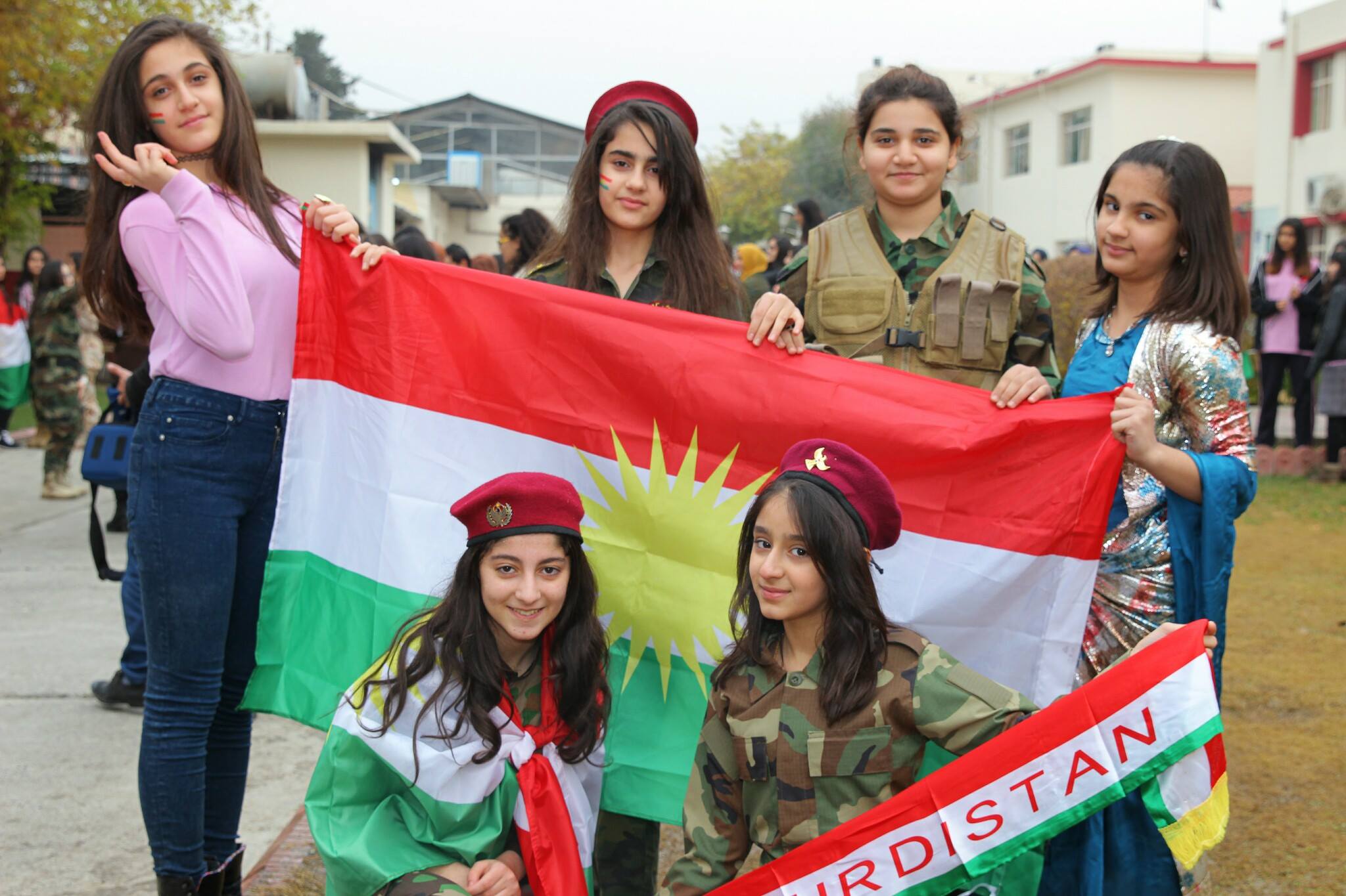 Kürdistan Bayrağı Günü coşkuyla kutlanıyor