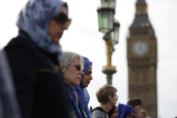 Müslüman kadınlardan Londra'da terör protestosu