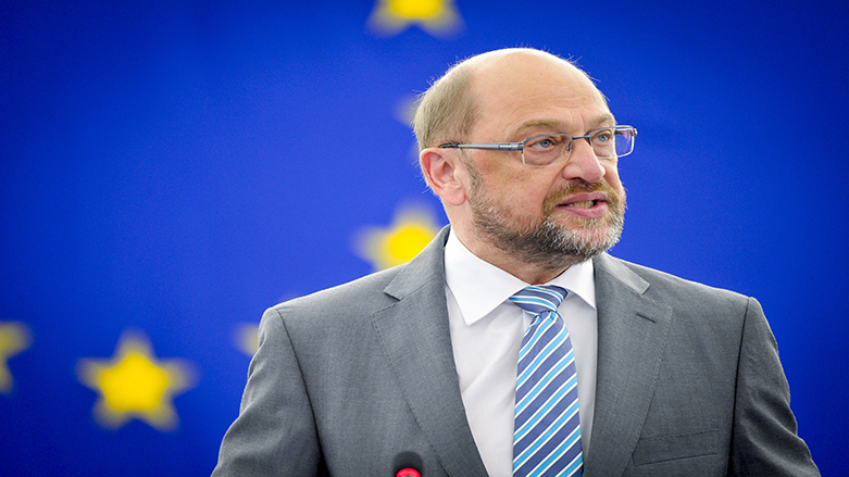 Schulz, Almanya Dışişleri Bakanı olmaktan feragat etti