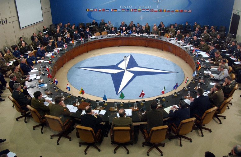 NATO, Koalisyon'a katılacak operasyona katılmayacak