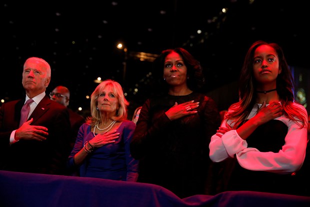 Obama'dan veda konuşması: Kusursuz değiliz ama...