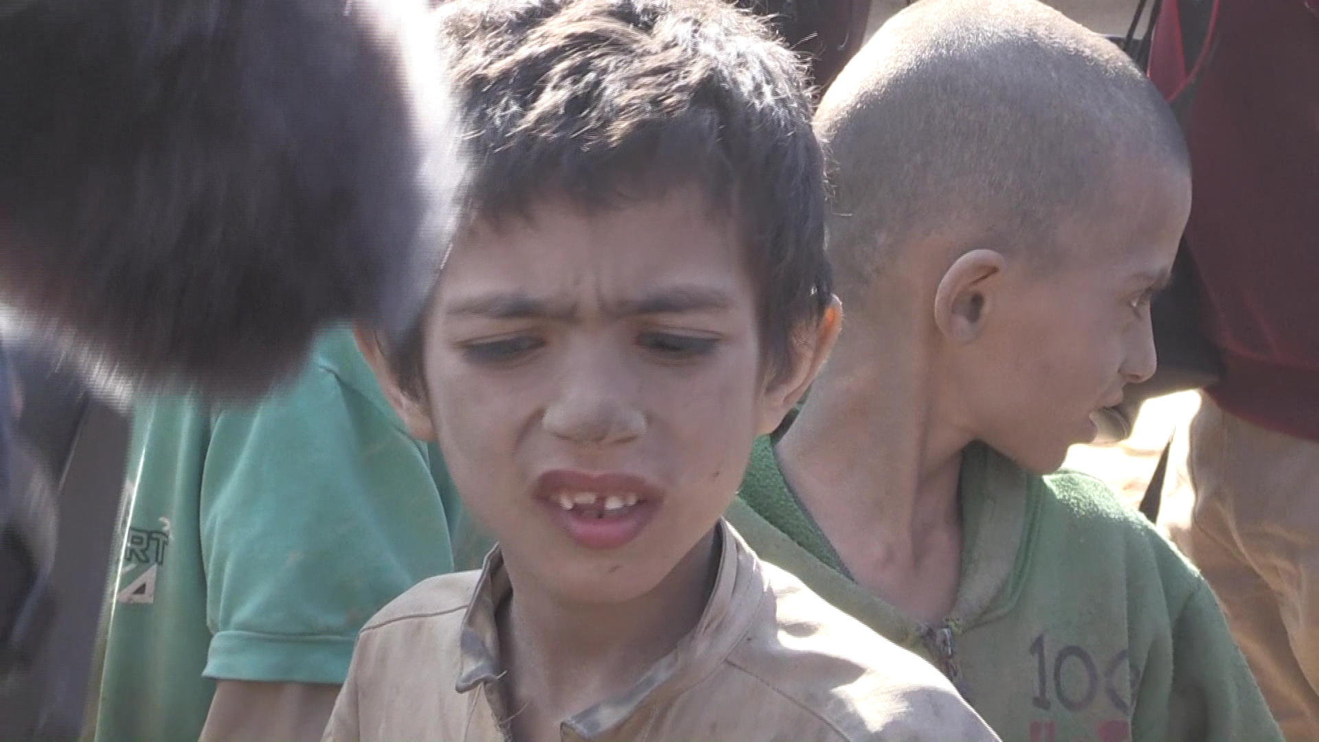 DAİŞ'li aileleri Kazakistan'a teslim