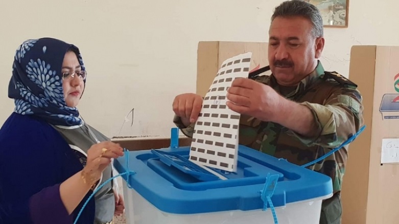 Kürdistan'da özel oylamaya tam not