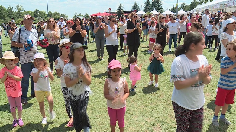 200 kadınla festival