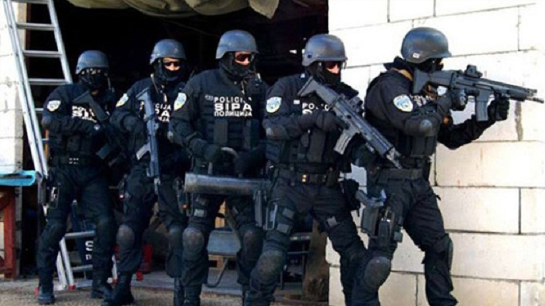 Bosna’da eski askerlere operasyon: Biri general 12 gözaltı