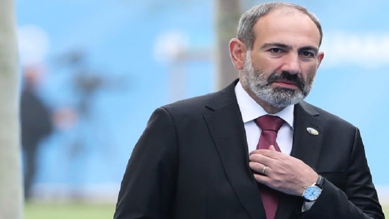 Ermenistan Başbakanı istifa etti