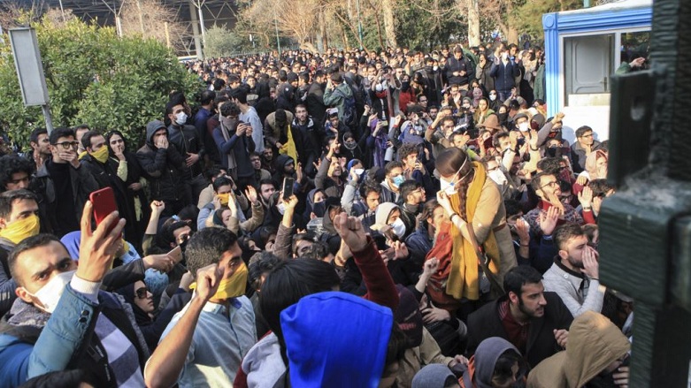 Pompeo: İran'da protesto sürer...