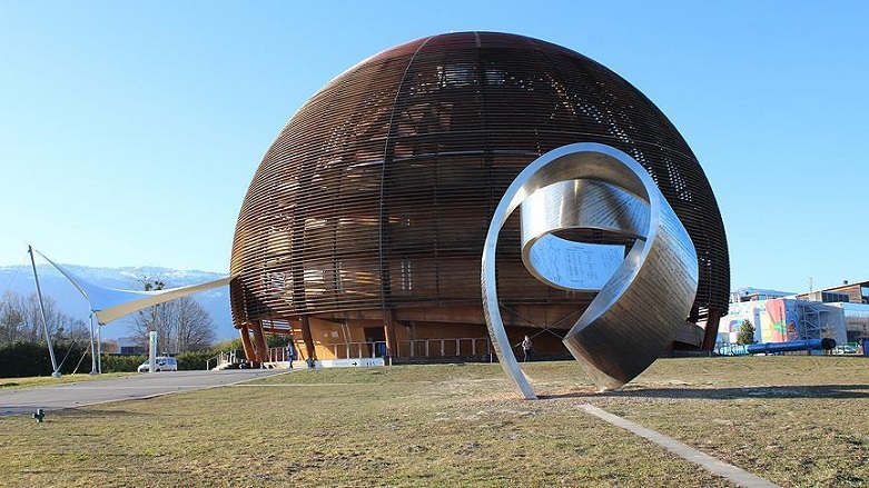 CERN'den yeni keşif