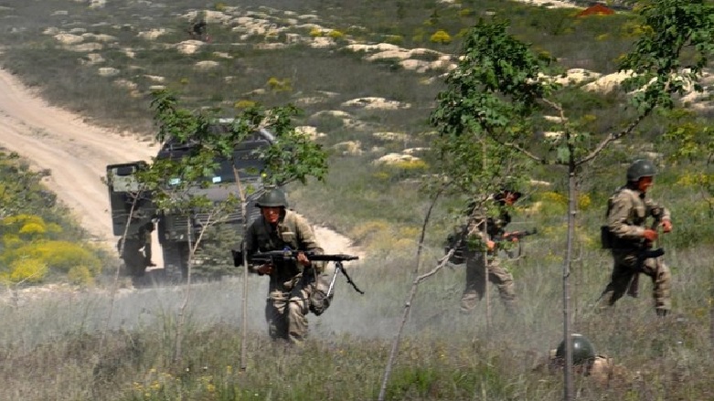 Kani Reş'te çatışma: 1 asker hayatını kaybetti
