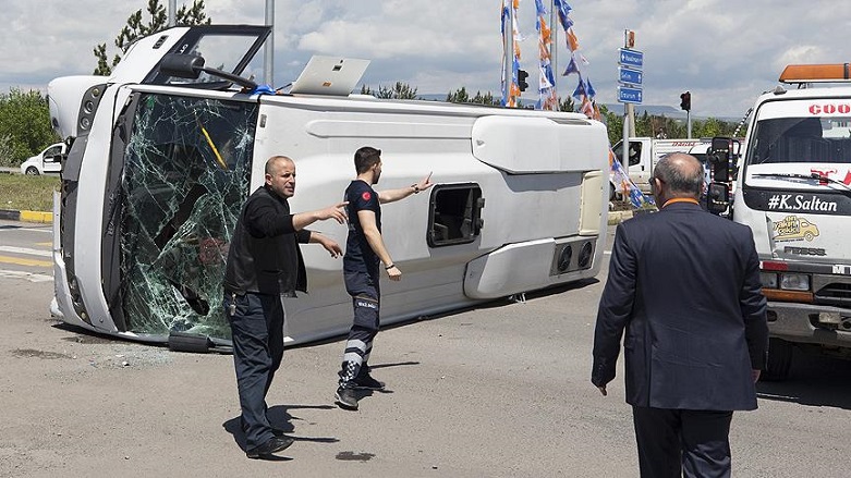 Kars’ta kaza: Asker ve polisler yaralı