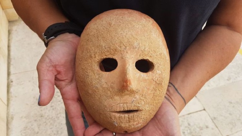 9 bin yıllık taş maske keşfedildi!