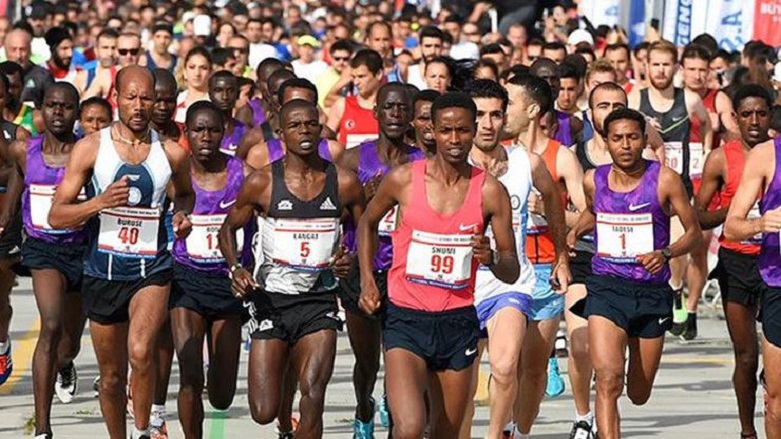 Afrikalı atletlerin alınmadığı maratonda geri adım
