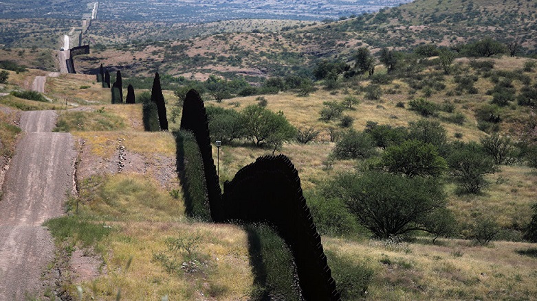 Sınırda kaybolan göçmenler kurtarıldı