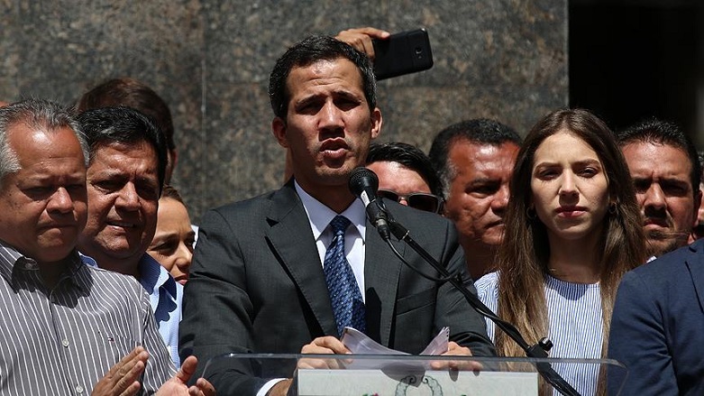 Guaido halkı yeniden sokağa çağırdı