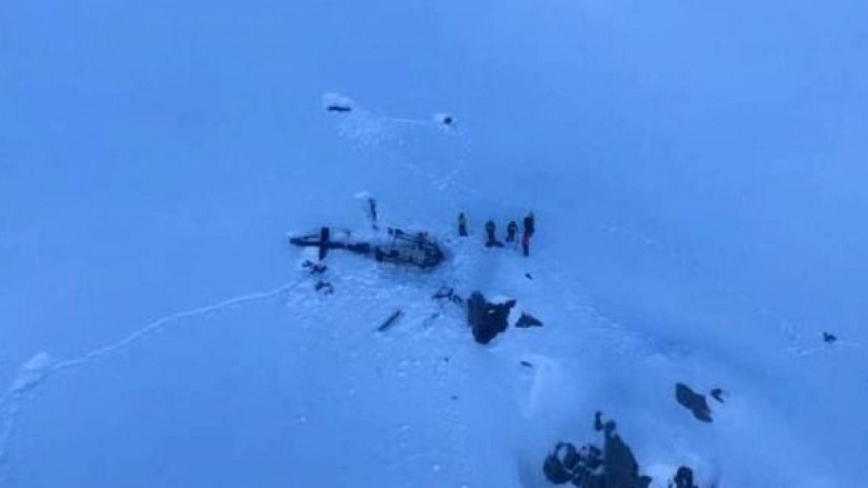 Havadaki faciadan 2 kişi kurtuldu