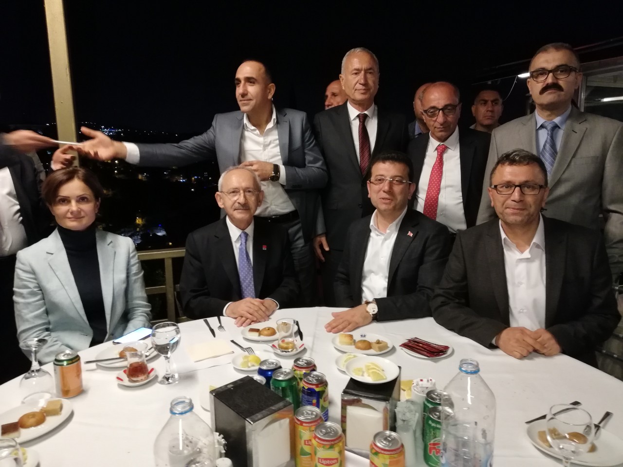 CHP'nin İstanbul Büyükşehir Belediye Başkan Adayı Ekrem İmamoğlu ve İstanbul İl Başkanı Canan Kaftancıoğlu da programa katıldı