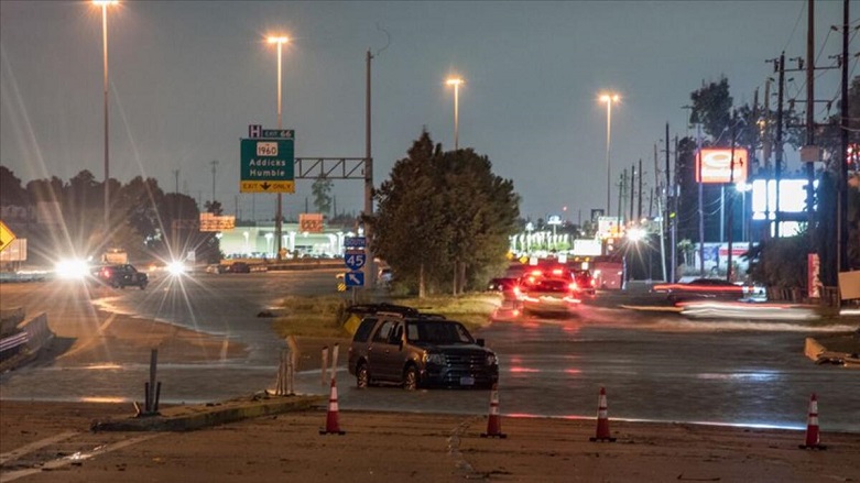 ABD’de 2 tropik fırtına alarmı: ‘Tarihi ölçekte tahribat olabilir’