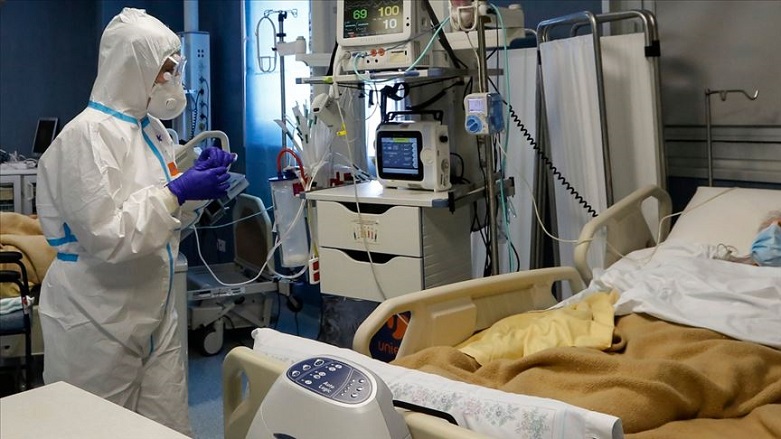 İtalya’da son 24 saatte 433 kişi öldü