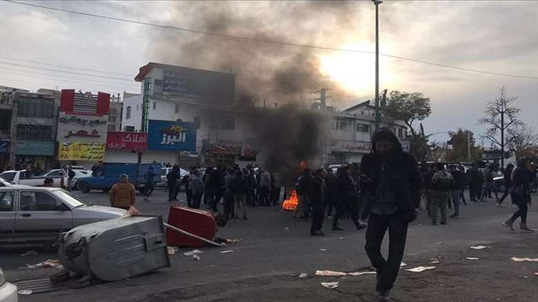 Af Örgütü: İran'daki protestolarda silahsız göstericiler öldürüldü