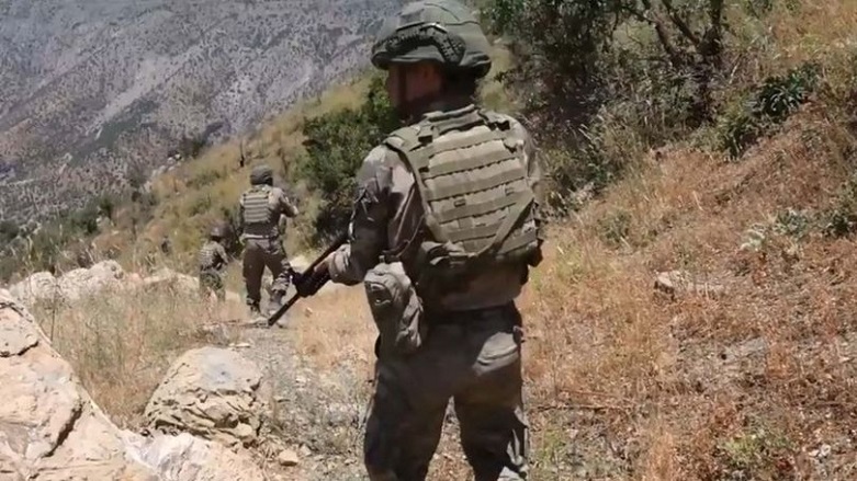 Operasyon bölgesinde 2 asker hayatını kaybetti