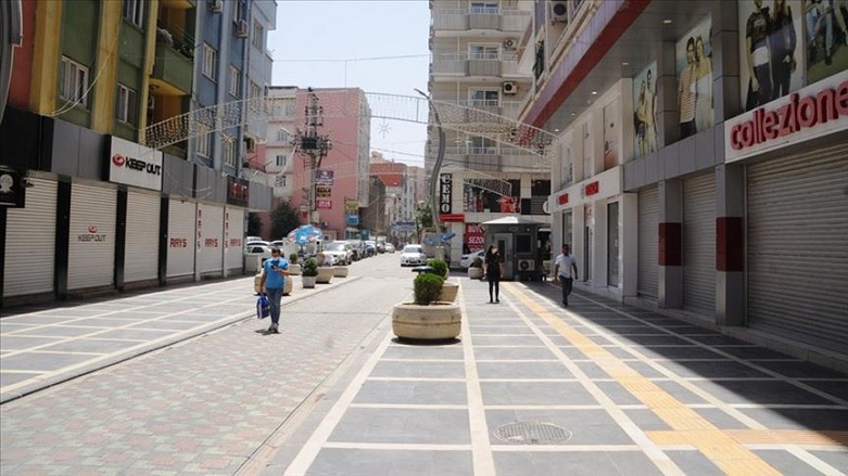 Cizre'de 150 esnaftan Covid-19 nedeniyle kepenk kapatma kararı