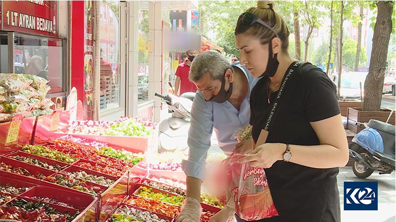 Diyarbakır’da bayram alışverişinde sessizlik hakim
