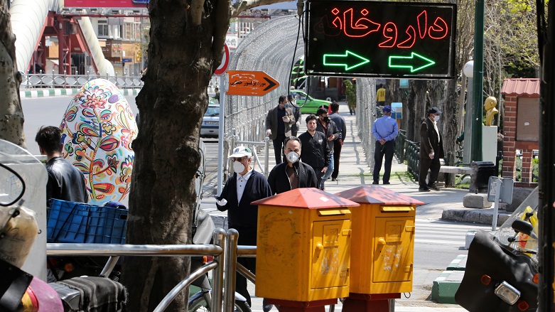 İran’da işletmeler açıldı