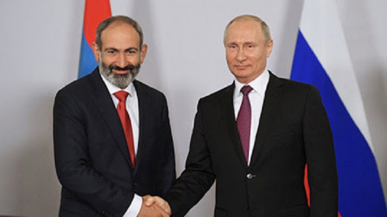 Putin ile Paşinyan'dan Karabağ görüşmesi