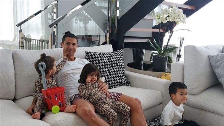 Ronaldo'dan coronavirüse karşı 'evde kal' çağrısı