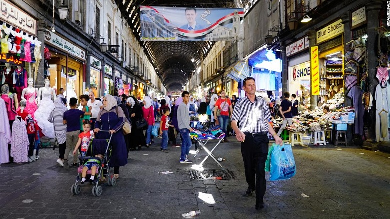 İran Suriye’de ticaret merkezi açıyor