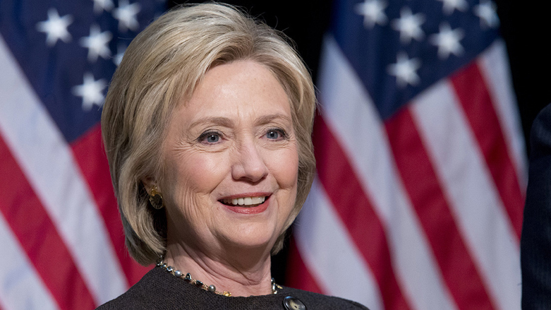 Hillary Clinton resmen aday