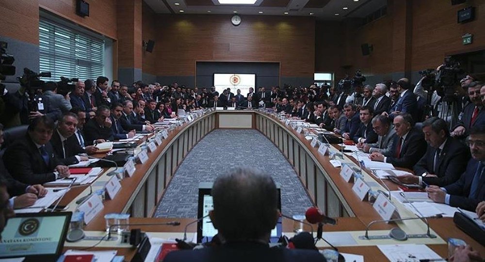 Anayasa teklifinin ilk 6 maddesi kabul edildi