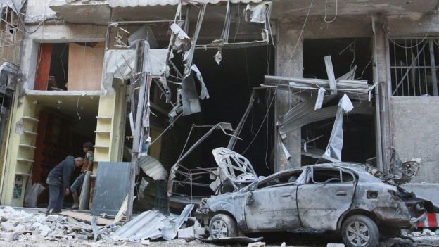 Halep’te bombardıman 5. gününde;  18 mahalle bombalandı