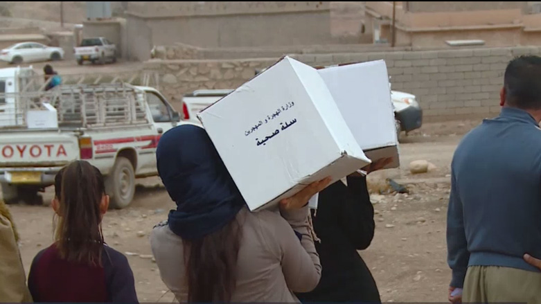کەمپی خانکێ .. هاوکاریکردنی ئاوارەکان